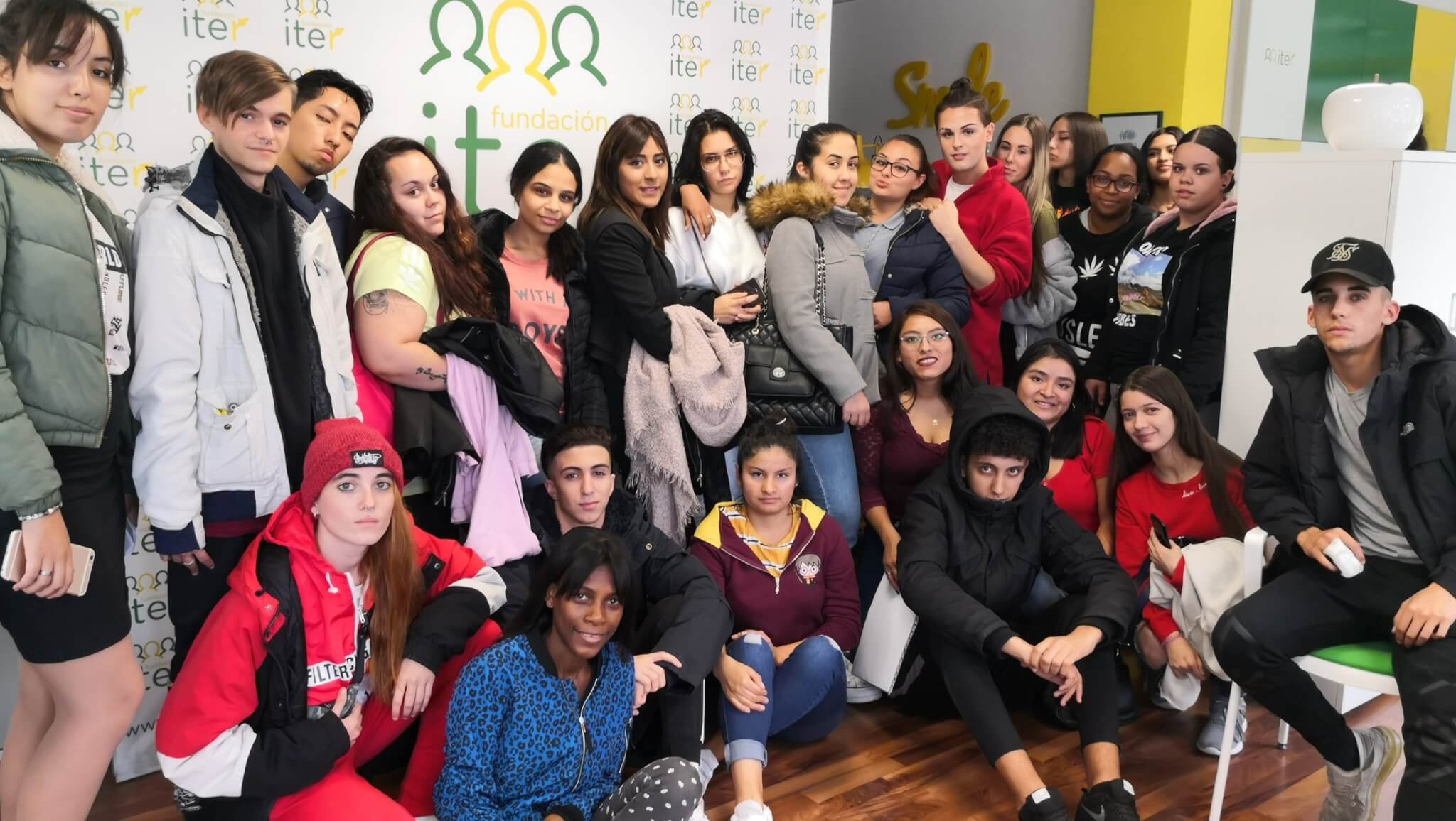 grupo de jovenes